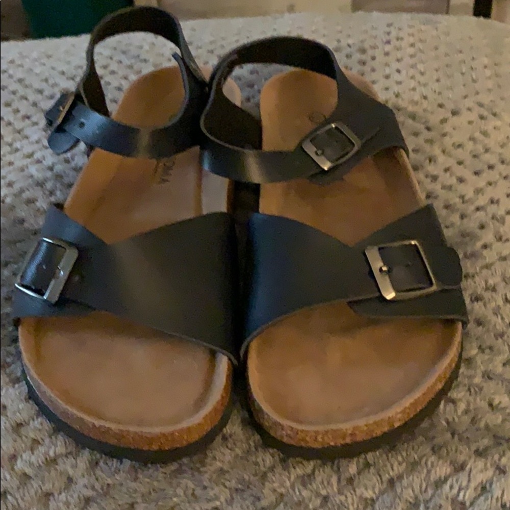 Sandals - Picture 3 of 5